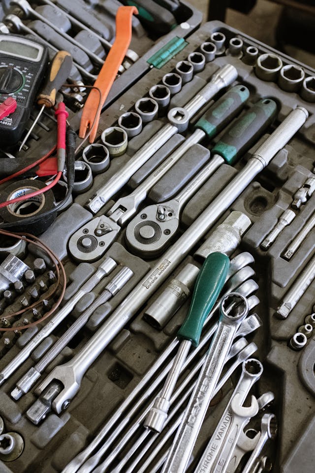 Industrial Tools And Tackles