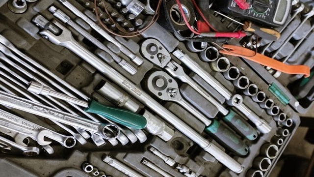 Industrial Tools And Tackles